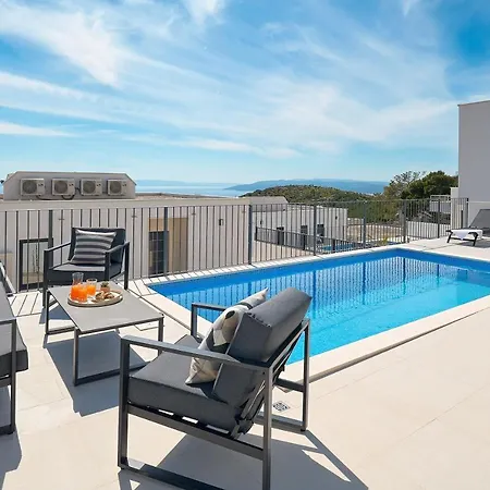Maxima With Heated Pool - Veliko Brdo מאקרסקה