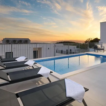 Maxima With Heated Pool - Veliko Brdo וילה